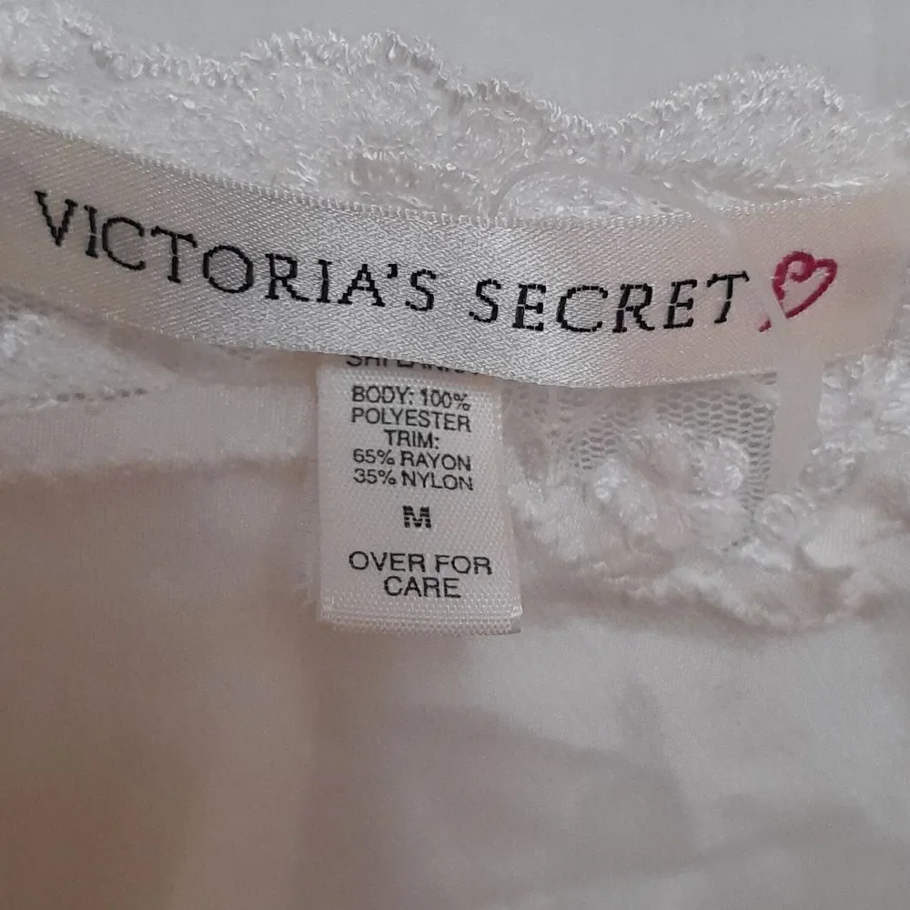 Victoria's Secret Lacy Cami....NEW...Size M